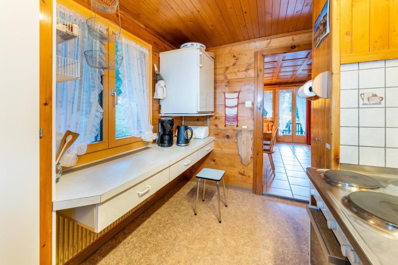 Chalet Bambi "Marchenhaft" Apartment Grachen Bagian luar foto