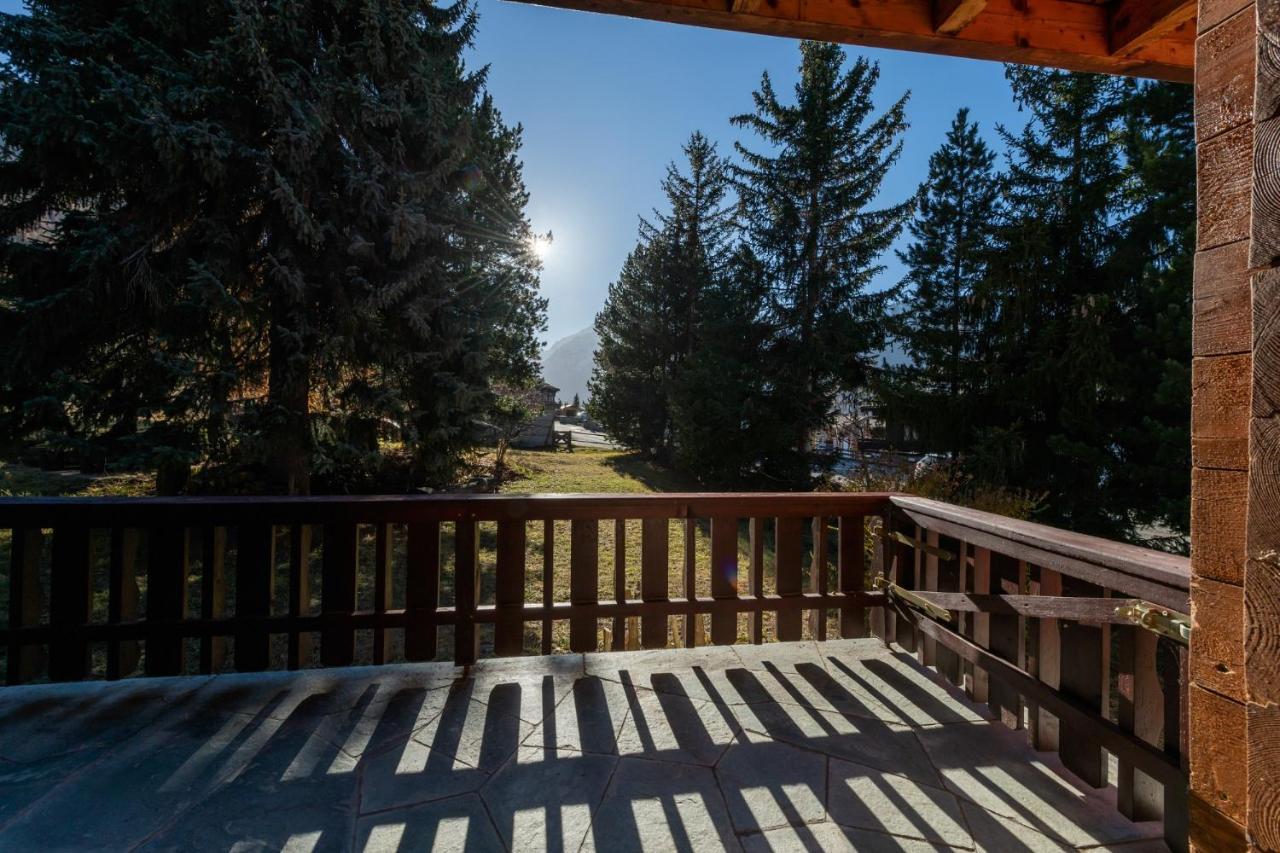 Chalet Bambi "Marchenhaft" Apartment Grachen Bagian luar foto